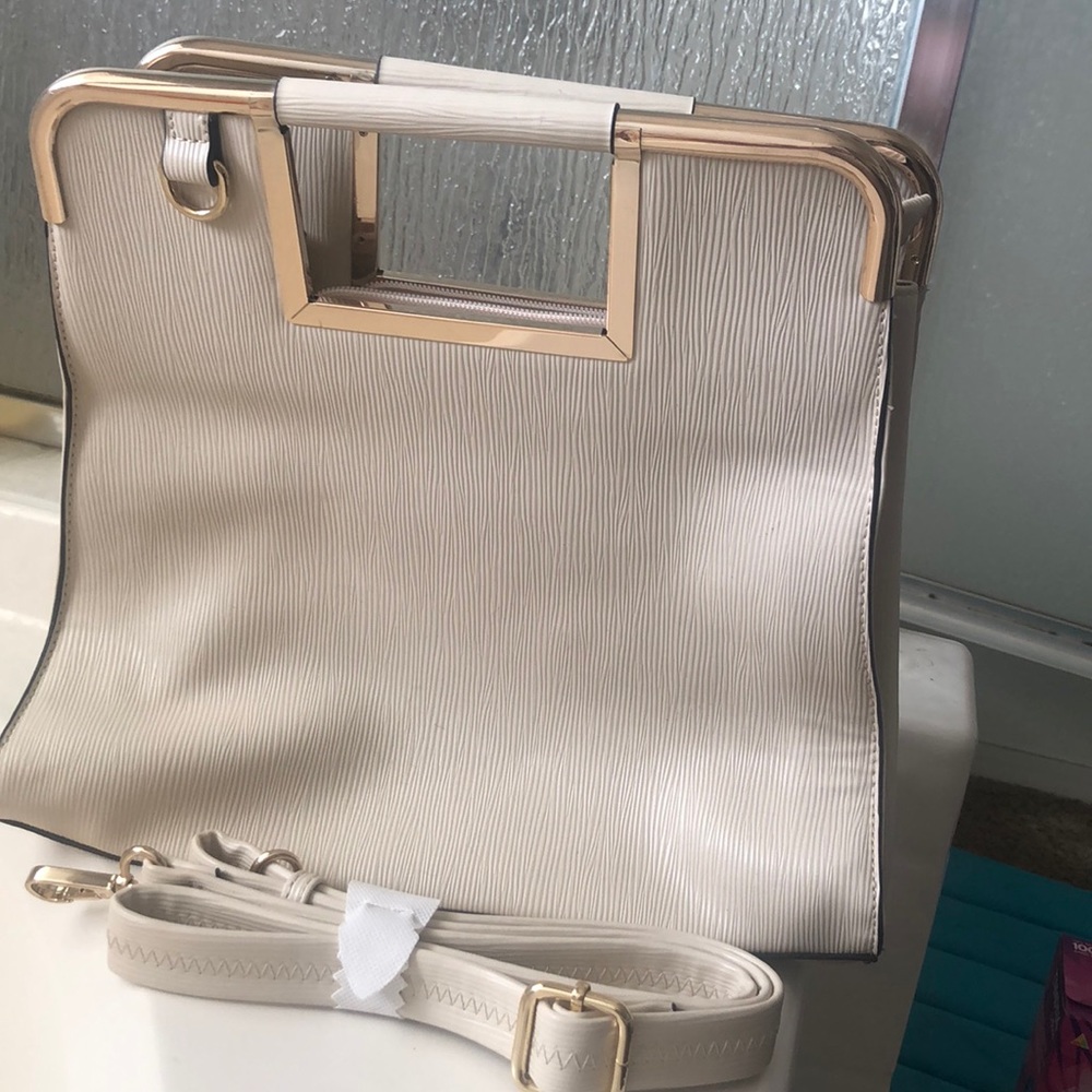 Purse - Picture 3 of 4